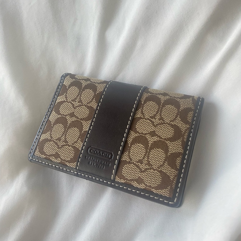 NEW (NWOT) Coach monogram print wallet